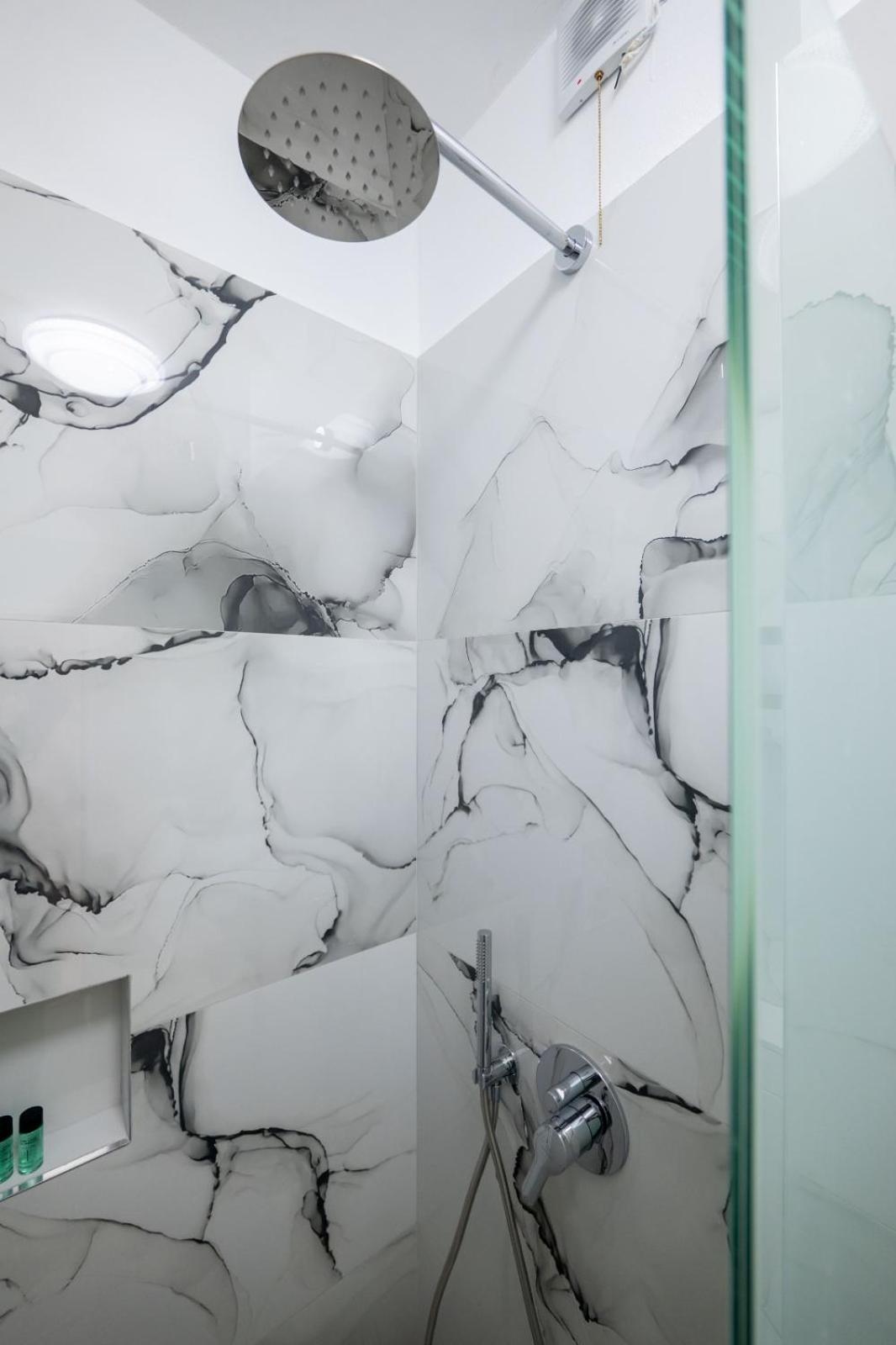 Vila Basho Sarande Ngoại thất bức ảnh